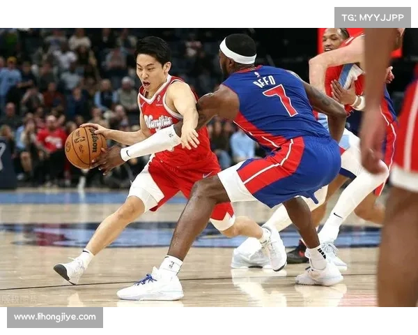 《NBA球迷激情时刻集锦:最震撼的比赛回顾与球迷互动瞬间》 《NBA球迷激情时刻集锦:最震撼的比赛回顾与球迷互动瞬间》